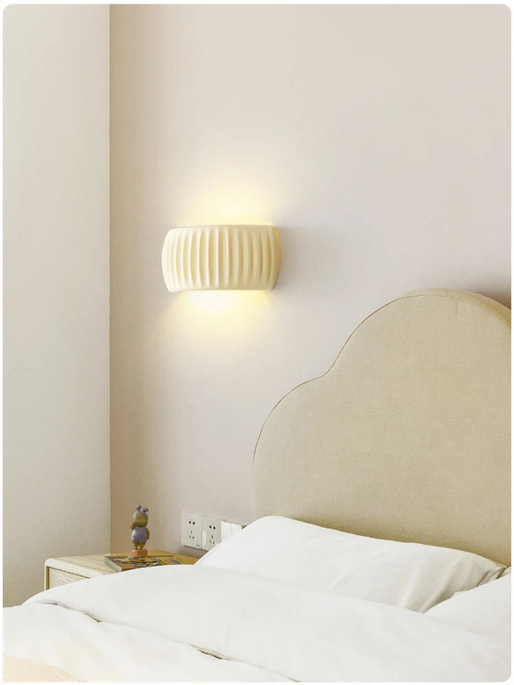 French European Resin Wall Lamp – Modern