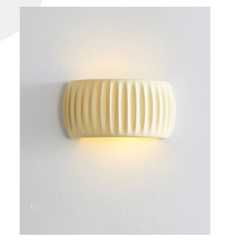 French European Resin Wall Lamp – Modern