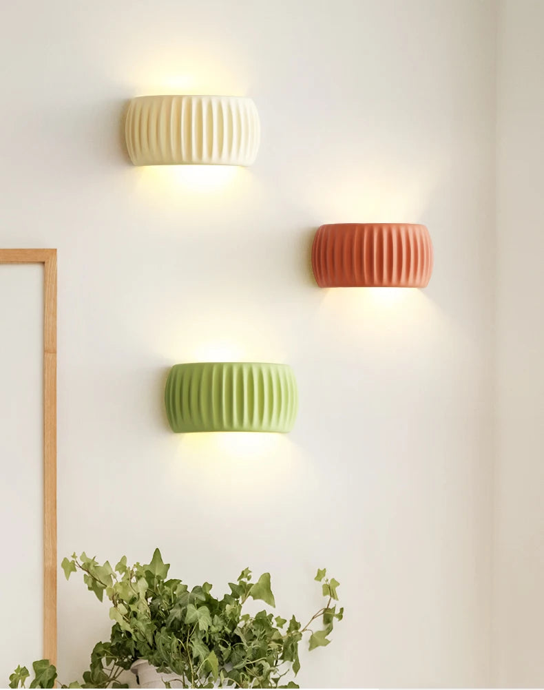 French European Resin Wall Lamp – Modern