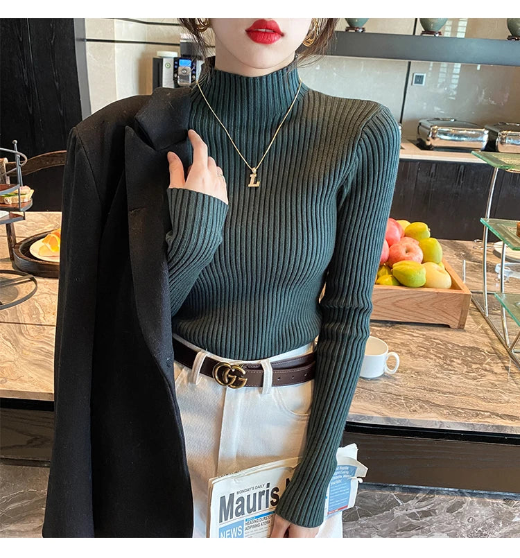 Women’s Turtleneck Sweater