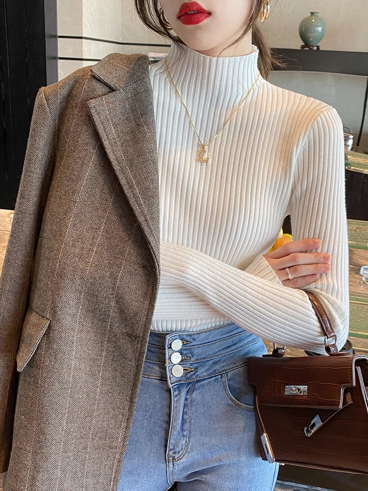 Women’s Turtleneck Sweater
